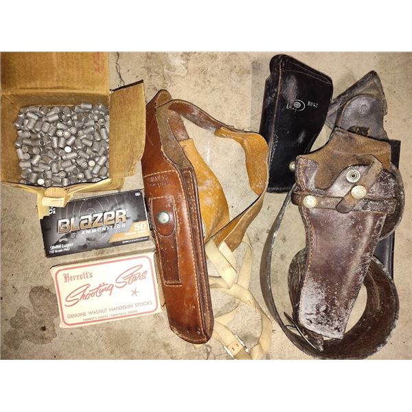 HOLSTERS & OTHER ITEMS BUNDLE LOT