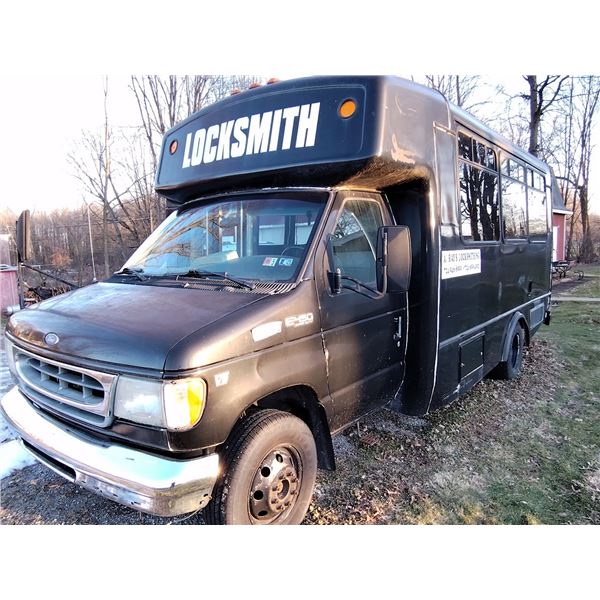 2001 FORD E450 DSL MOBILE SHOP/ OFFICE TRUCK