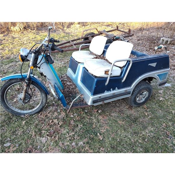 VINTAGE HARLEY DAVIDSON AMF MOTORCYCLE  GOLF CART