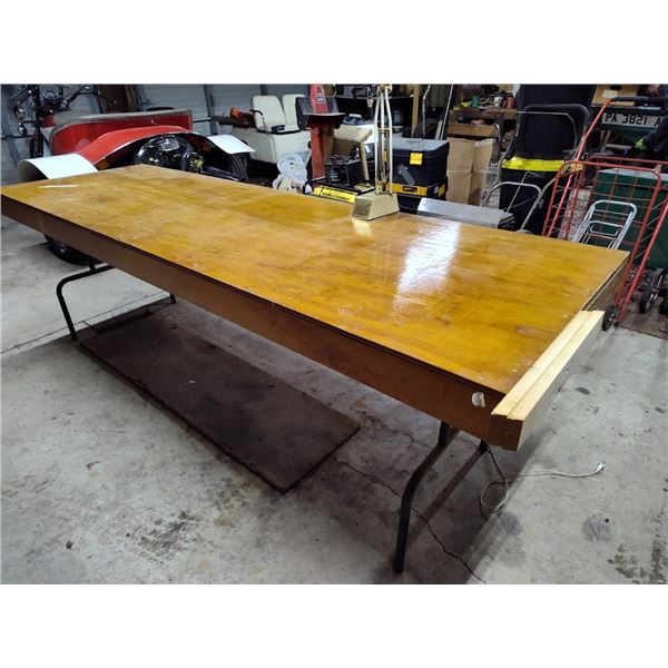 CUSTOM WOOD (HIGH GLOSS FINISH) BANQUET FOLDING TABLE