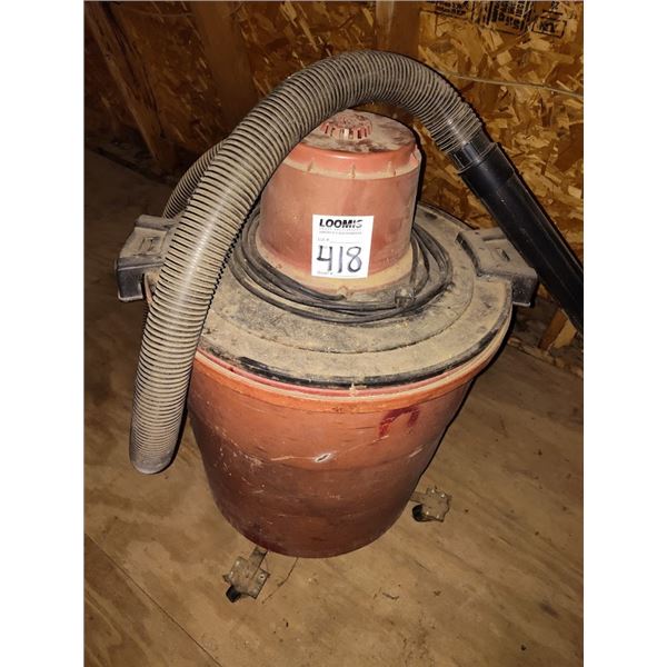 LARGE SHOP VAC
