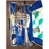 Image 2 : SILVER CARAVELLE TRUMPET IN CASE