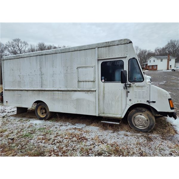 JUST ADDED:1997 CHEVROLET ENCLOSED STEP VAN  SALES / WORK / OFFICE TRUCK