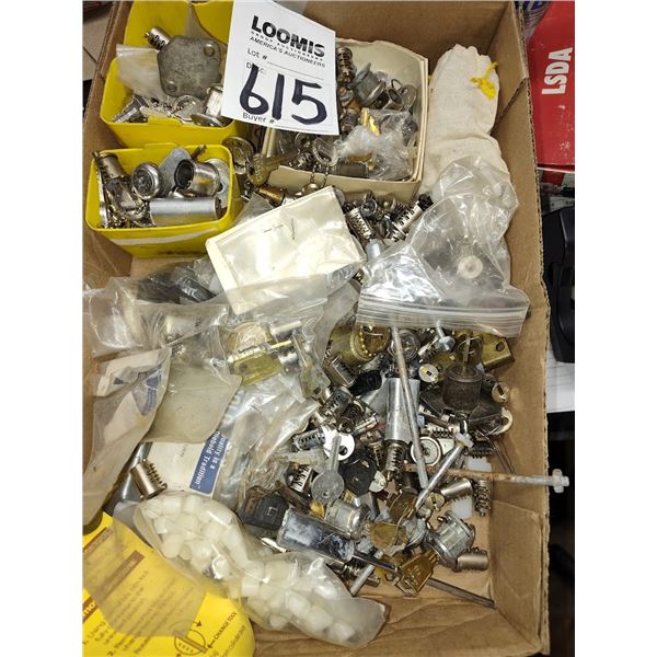 LARGE BUNDLE OF CYLINDER LOCKS & NEW KEY STOCK