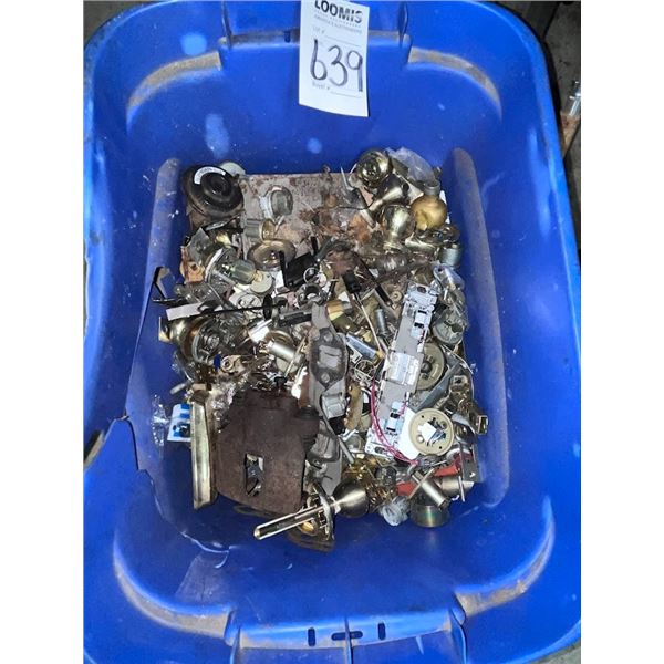 APPROX 100 PCS OF LOCK PARTS