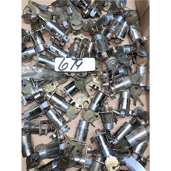 NEW CYLINDER LOCK W/ KEY