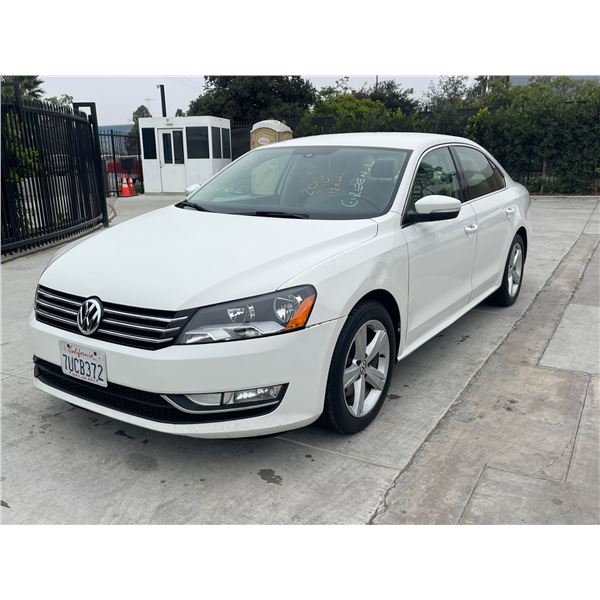 VOLK PASSAT 2015 T-2 DAYS