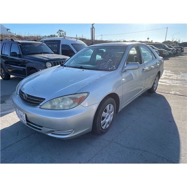 TOYT CAMRY 2003 SALV T/DONATION