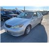 Image 1 : TOYT CAMRY 2003 SALV T/DONATION