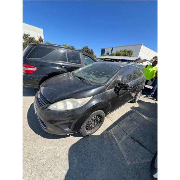 FORD FIESTA 2013 SALV/T