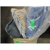 Image 1 : BOX C/W CUSHIONS