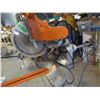 Image 4 : 12" RIGID MITRE SAW & STAND (RUNNING)