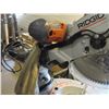 Image 5 : 12" RIGID MITRE SAW & STAND (RUNNING)