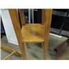 Image 2 : ESTATE:  3 FOOT STAND