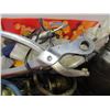 Image 5 : OIL CAN, CORDS, LITE HOLDERS