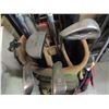 Image 3 : ESTATE:  GOLF BAG, CLUBS & IRONS