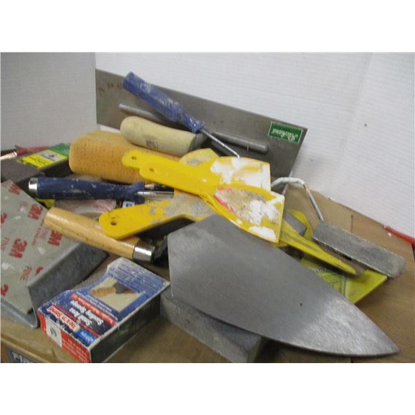 BOX C/W TROWELS, SPONGES, MISC