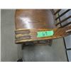 Image 2 : ESTATE:  OAK CAPTAIN CHAIR