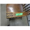 Image 2 : ESTATE:  OAK CAPTAIN CHAIR