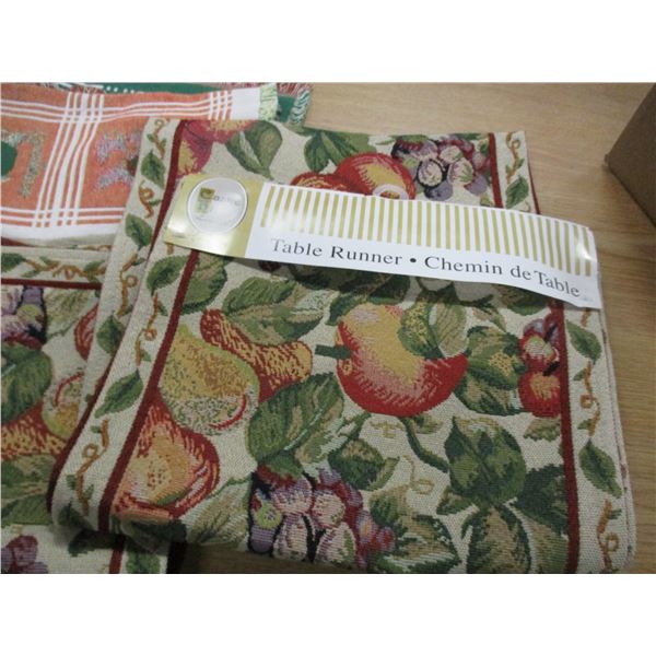 ESTATE:  FLAT C/W TABLE RUNNERS, PLACEMATS, ETC