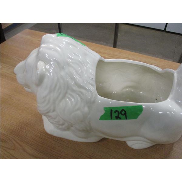 ESTATE:  LION PLANTER