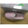 Image 2 : ESTATE:  LADIES MEOROY FOAM SLIPPERS (PINK) (SIZE SMALL)