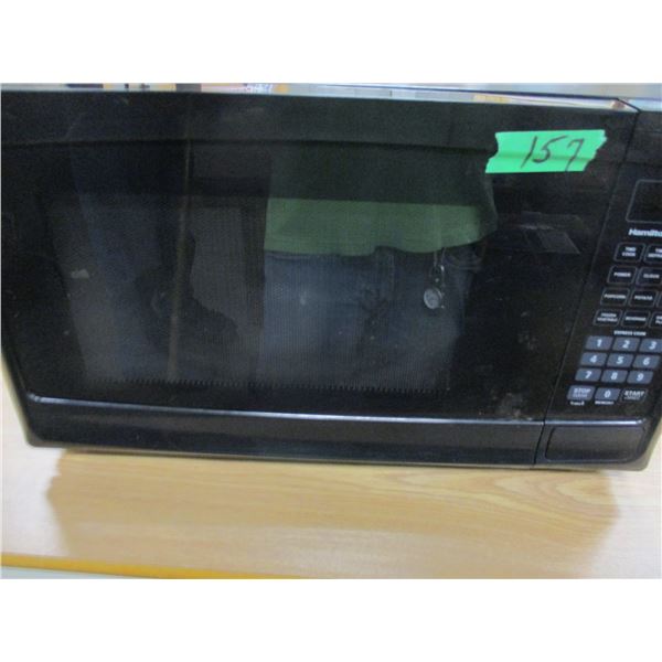ESTATE:  MICROWAVE OVEN