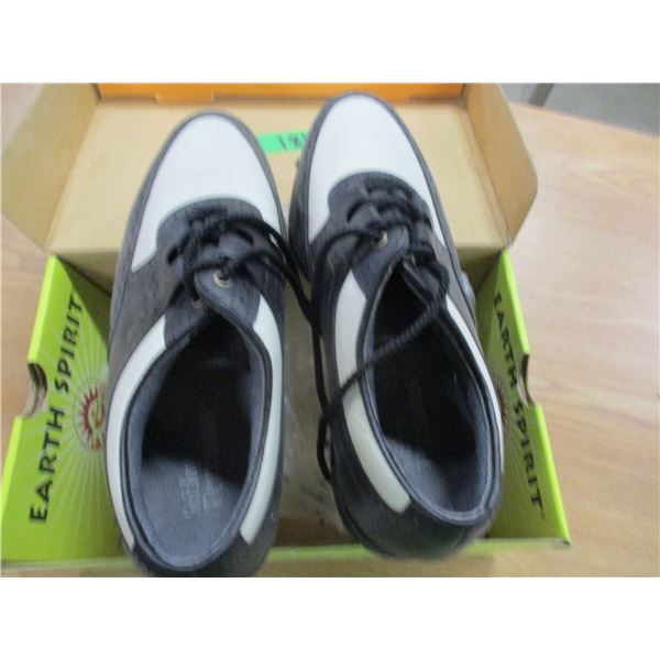 ESTATE:  GOLF SHOES (USED) (SIZE 6)