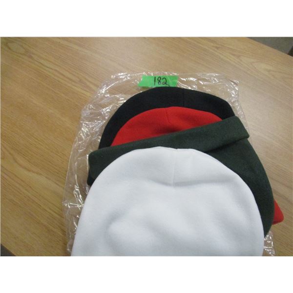 ESTATE:  4 FLEECE HATS