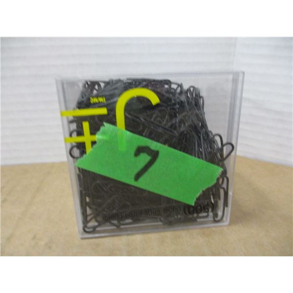 STORE CLOSE-OUT (AS IS):  PAPER CLIPS (500) - BOX
