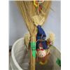 Image 1 : ESTATE:  COUNTER GARBAGE CAN, BROOM