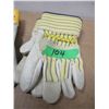 Image 1 : ESTATE:  2 PAIR OF GLOVES
