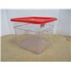 Image 2 : ESTATE:  6 LITRE STORAGE TOTE