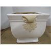 Image 3 : ESTATE:  BOX C/W 2 PLANTERS