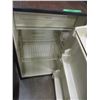 Image 2 : ESTATE:  BAR FRIDGE