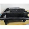 Image 4 : ESTATE:  3 PAINT TRAYS