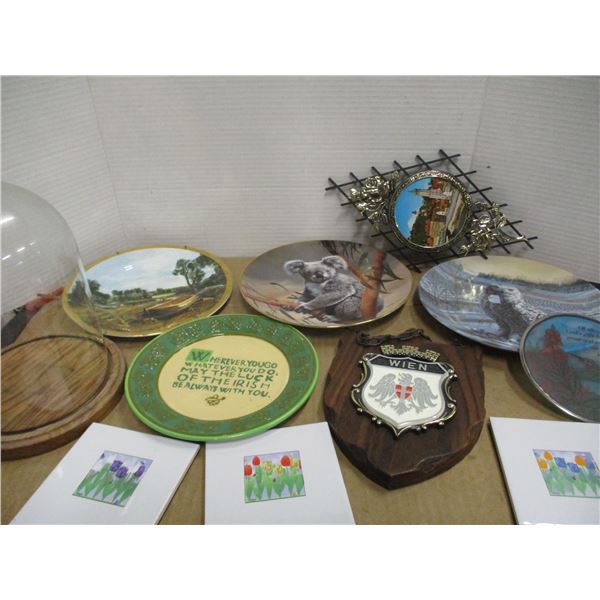 ESTATE:  BOX C/W PLATES, PLAQUES, ORNAMENTS, ETC