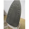 Image 2 : ESTATE:  BLACK & DECKER STEAM IRON