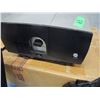 Image 2 : ESTATE:  PROJECTOR & SCREEN