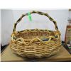 Image 1 : ESTATE:  WICKER BASKET