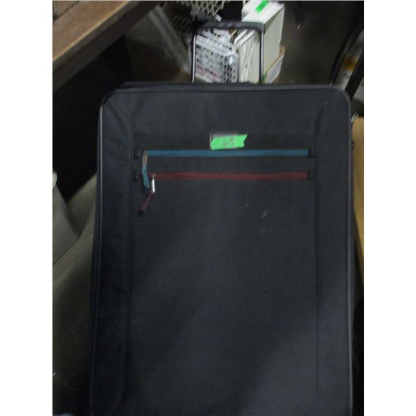 ESTATE:  LARGE 2 PIECE LUGGAGE SET
