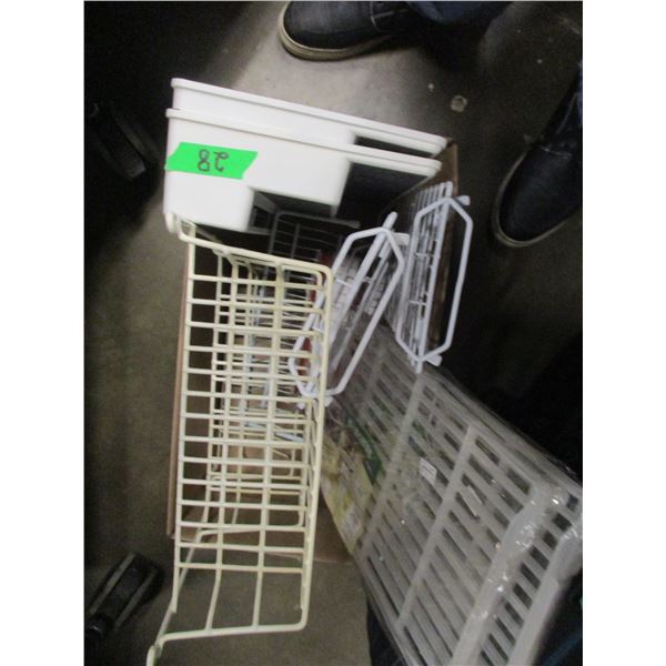 ESTATE:  BOX C/W ASSORTED TRAYS & HOLDERS