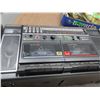 Image 2 : GHETTO BLASTER (NO CORD)