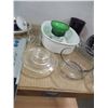 Image 3 : ESTATE:  BOX C/W ASSORTED DISHWARE