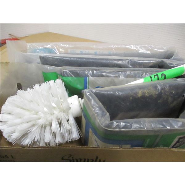 ESTATE:  BOX C/W SCREEN, BRUSH, ETC