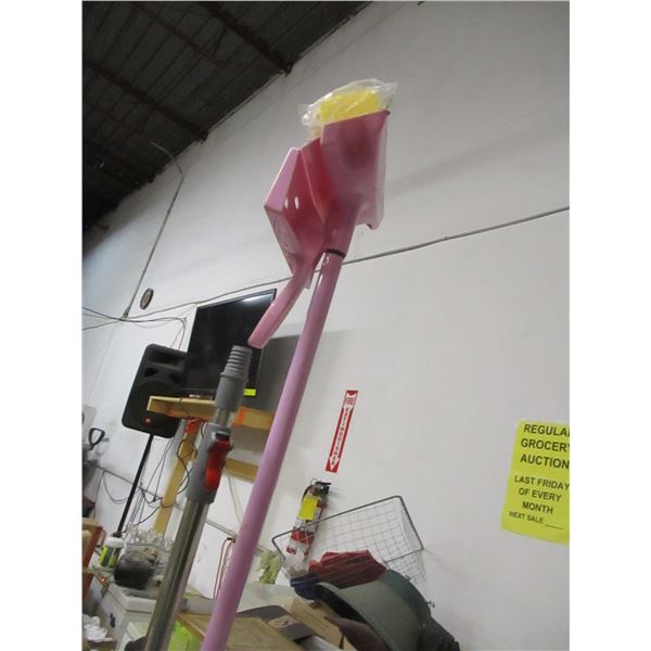 ESTATE:  2 MOPS, PAIL & HEADS