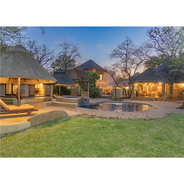 African Hook & Barrell Safari