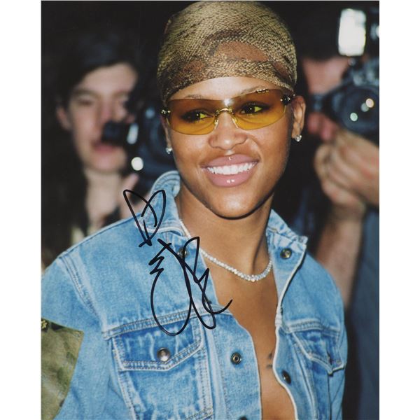 Eve signed photo