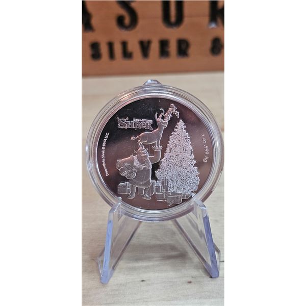 Lot 50-1) 1 oz Fiji Shrek Christmas Silver Coin 2021