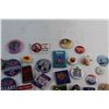 Image 9 : Assorted US & Canada Pins